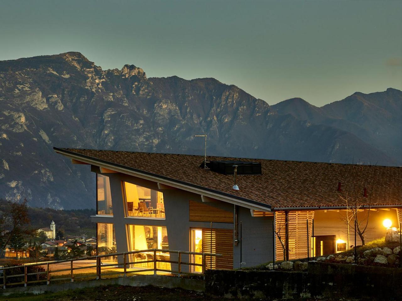 Luxury Chalet Pinocchio Brentonico Exterior photo